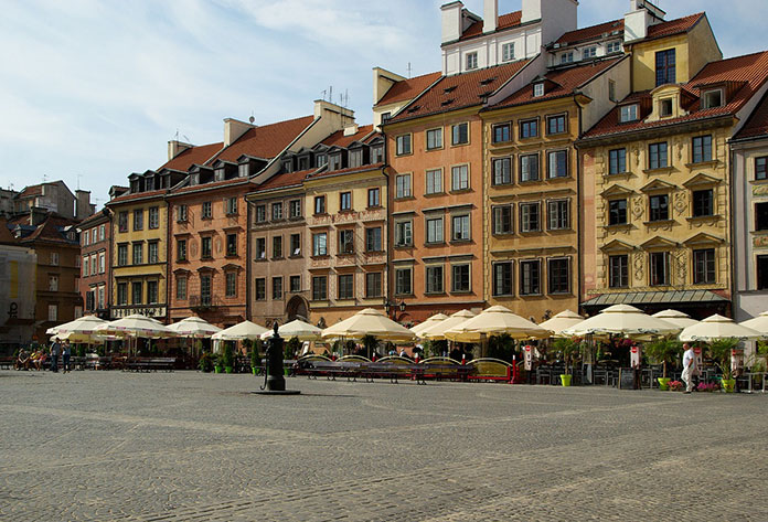 Apartamenty w centrum Warszawy. Który hotel wybrać?