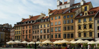 Apartamenty w centrum Warszawy. Który hotel wybrać?