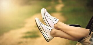 Ile się jedzie samochodem z Anglii do Polski?